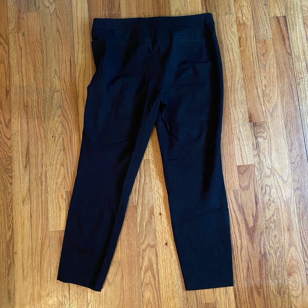 Halogen cropped work pant.